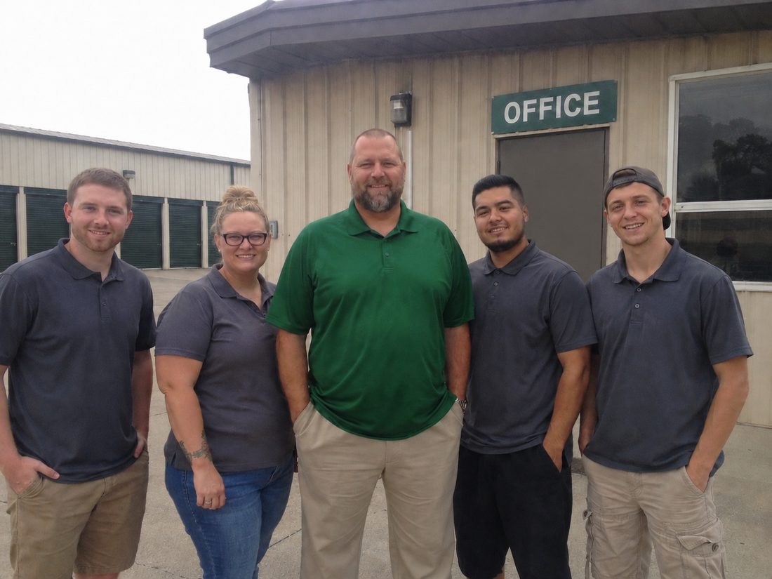 Pest control professionals in Holland, MI
